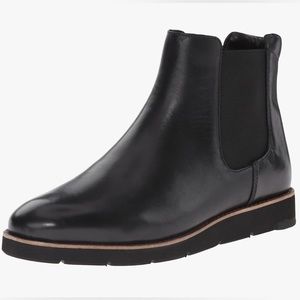 Johnston and Murphy ankle rain boots